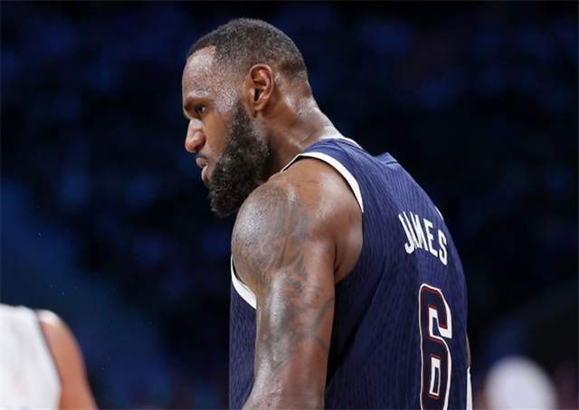 九游娱乐aap - 詹姆斯迎来十赛季高光表现，塞尔维亚队球迷沸腾！